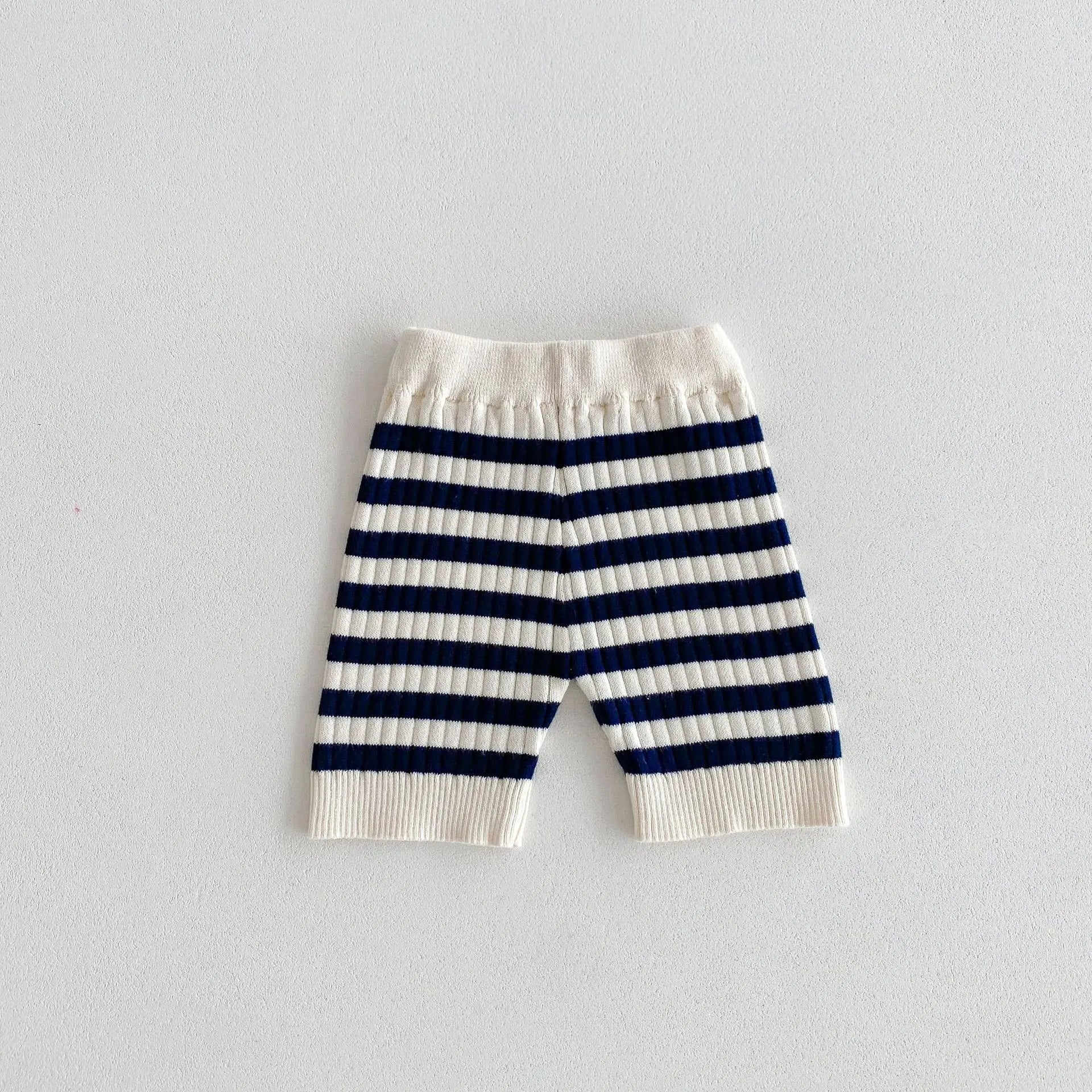 חליפת פסים- טלי